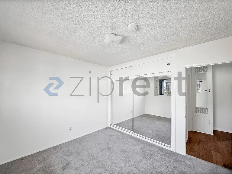 2458 S Normandie Ave #3 — Photo 9