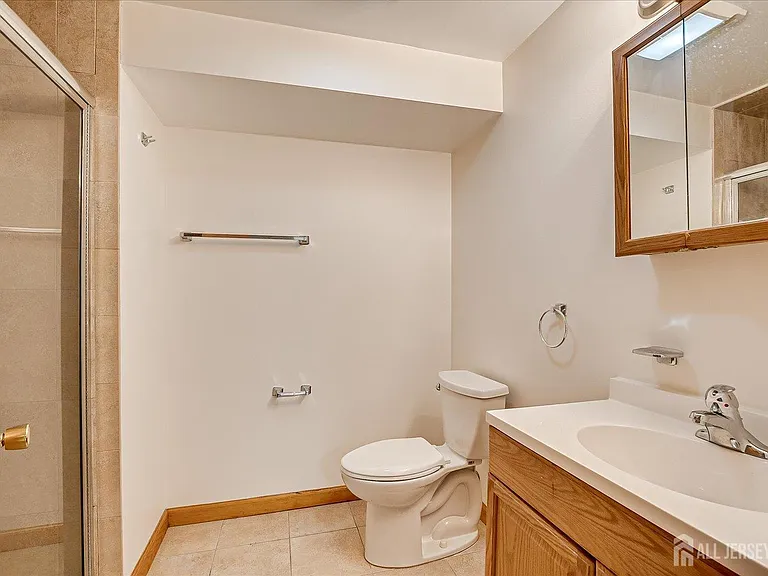 23 Cardownie St — Photo 34