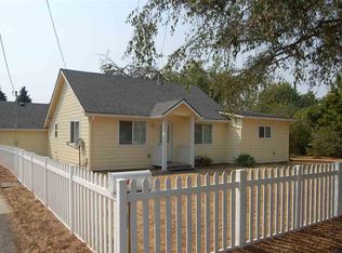 1525 N 3rd Ave, Stayton, OR 97383