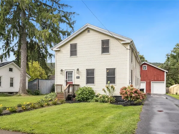 32 Grove St, Moravia, NY 13118