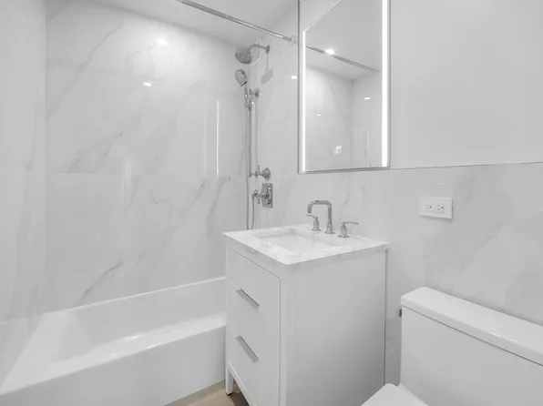165 East 66th Street image 14 of 15