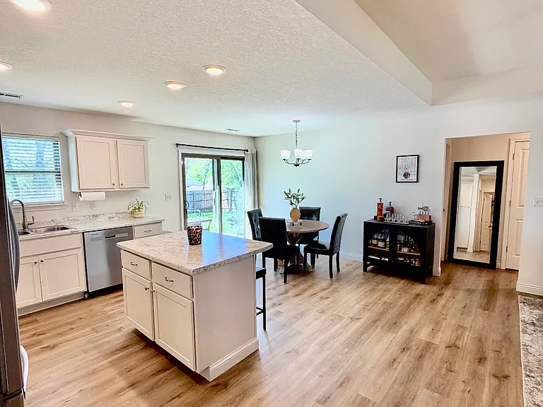 5406 Sweetgum Cir — Photo 4