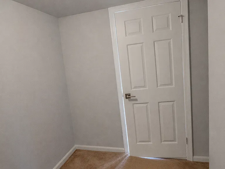 21 Sunbury Ct #21 — Photo 11