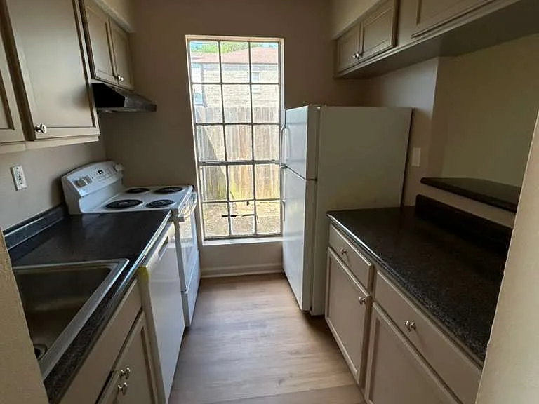 2604 Richland St #1 — Photo 3