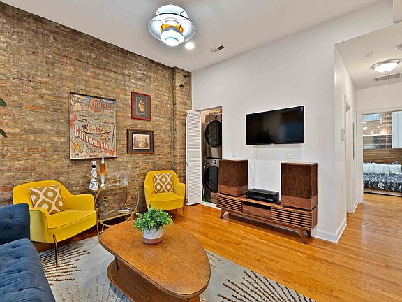 5th image of 2657 W Cortez St #2
