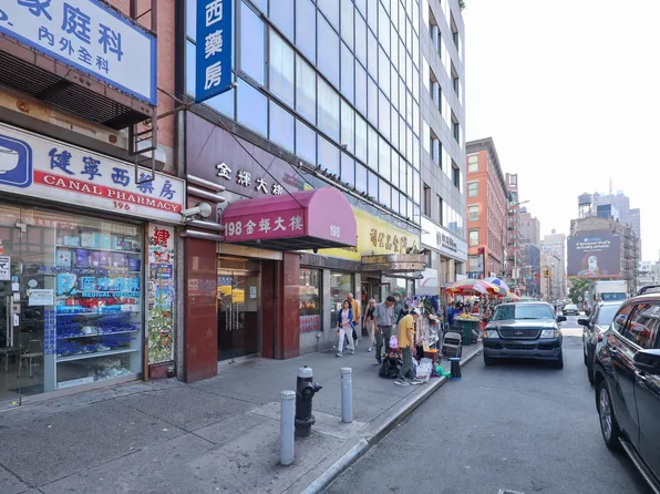 198 Canal Street 302 image 3 of 22