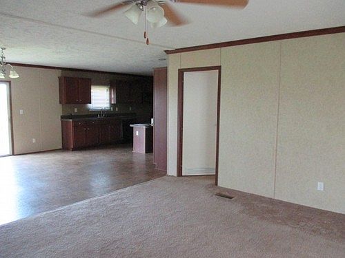3rd image of 7794 Batesville Blvd