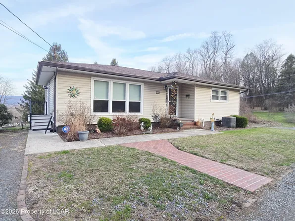 400 W State St, Larksville, PA 18651