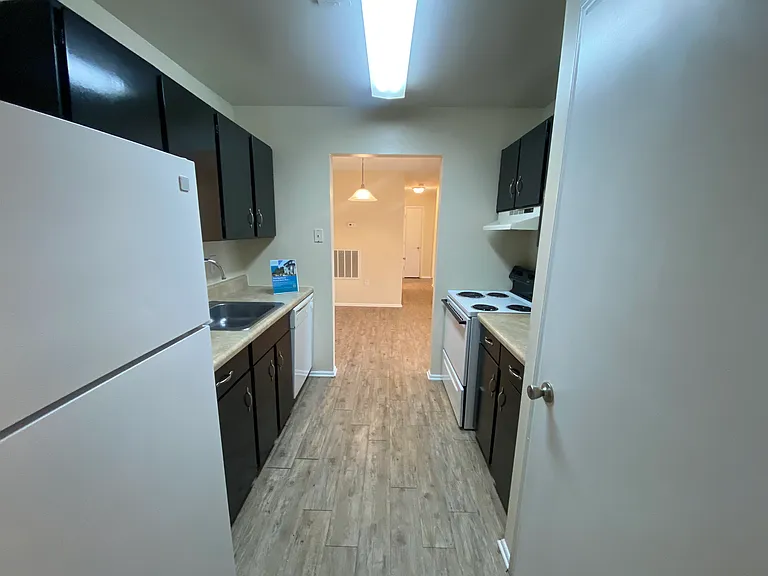 Forestbrook Apartments — Photo 5