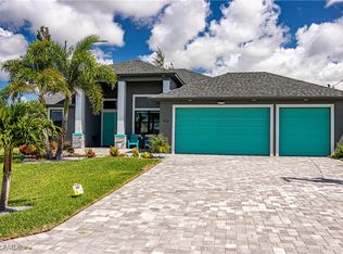 1833 SW 11th Ter, Cape Coral, FL 33991