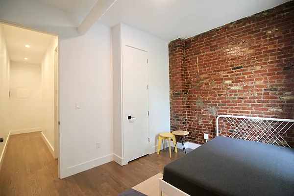 Rented by Hagstrom Management Inc | media 28