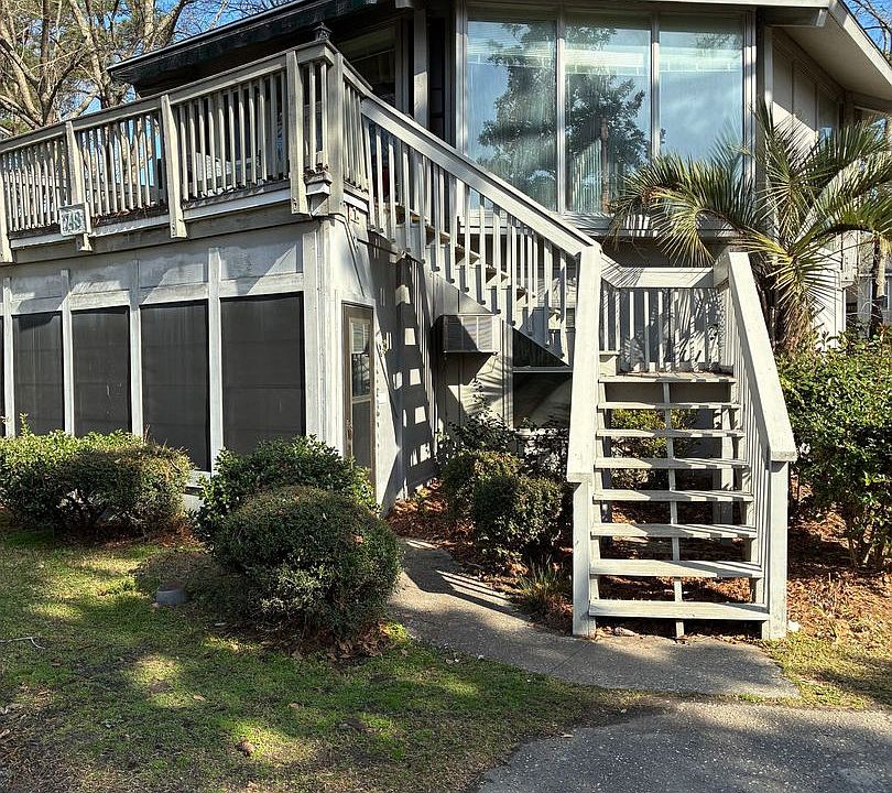 1st image of 748 Tall Oaks Ct
