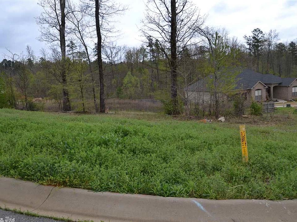 2nd image of 28 Waters Edge Dr