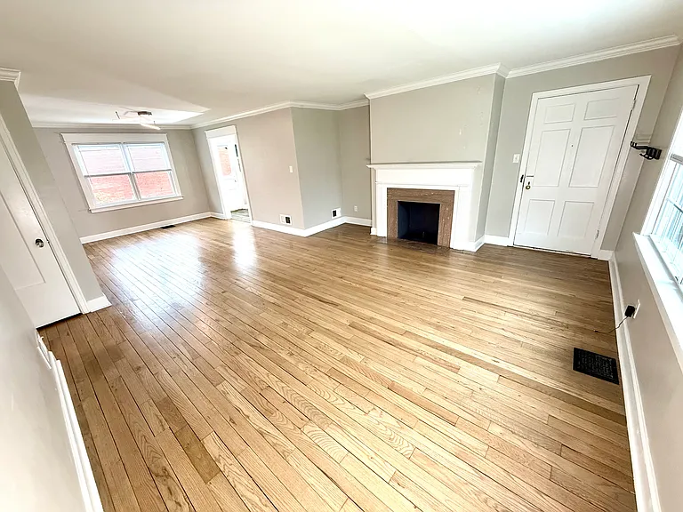 1608 Waltham Rd — Photo 8