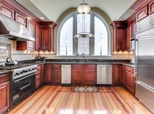 28 Topsfield Rd #2, Ipswich, MA 01938