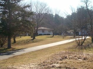 W7981 Teeter Rd, Poynette, WI 53955