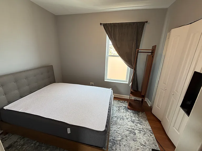 5927 S Rockwell St #3 — Photo 6