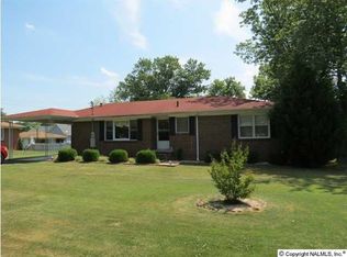 1114 Taylor Rd, Glencoe, AL 35905