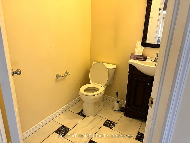 252 Lemon Grass Cres — Photo 9