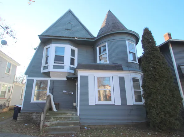 66 Burton St SW, Grand Rapids, MI 49507