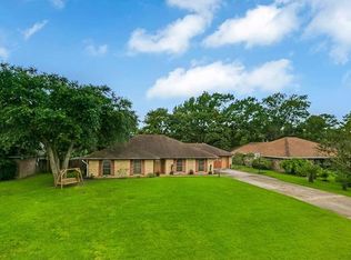 127 Oak Leaf Dr, Slidell, LA 70461