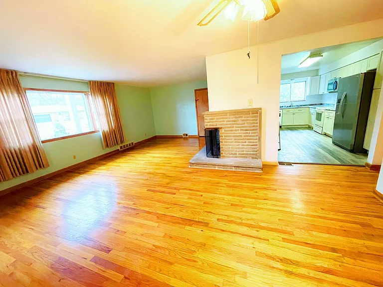 332 Kenridge Rd #1 — Photo 4