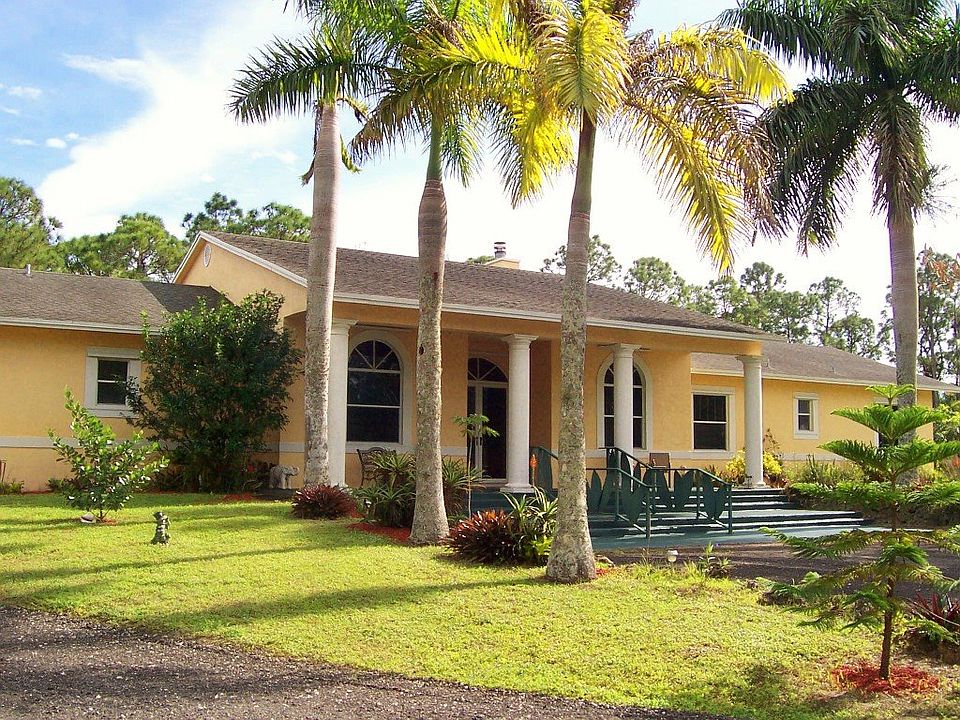 LOVELY FIVE ACRE HORSE FARM