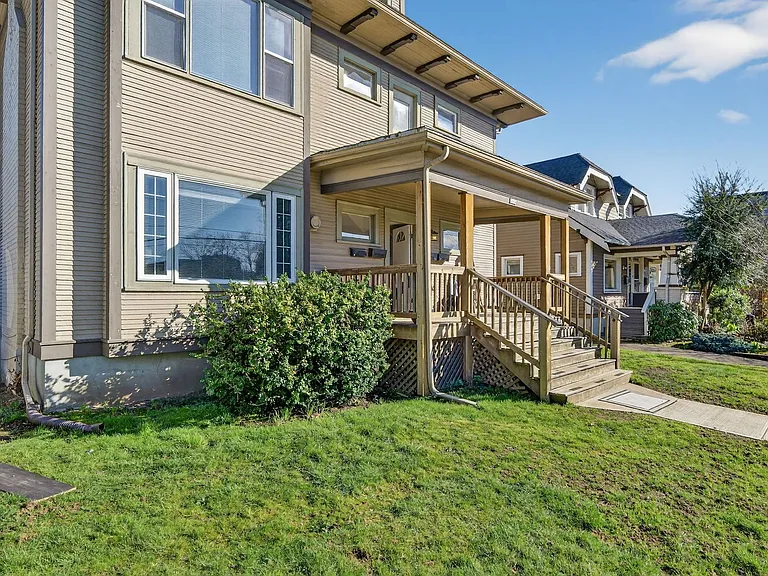5114 N Williams Ave — Photo 22