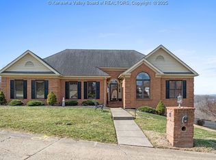414 Woodbridge Dr, Charleston, WV 25311