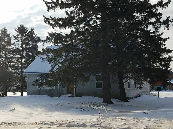 3rd image of 113621 Willow Ave