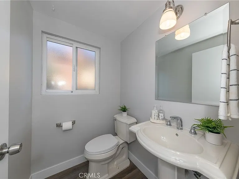 980 S Loyola Dr — Photo 20
