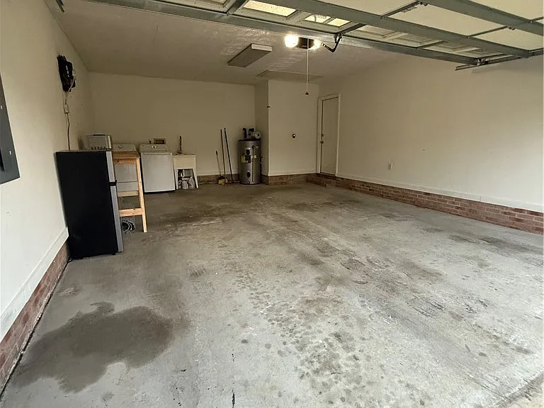1535 Londonderry Pl — Photo 34