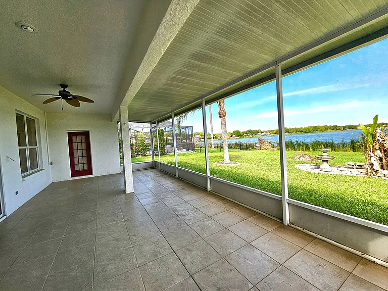7209 Colonial Lake Dr — Photo 44