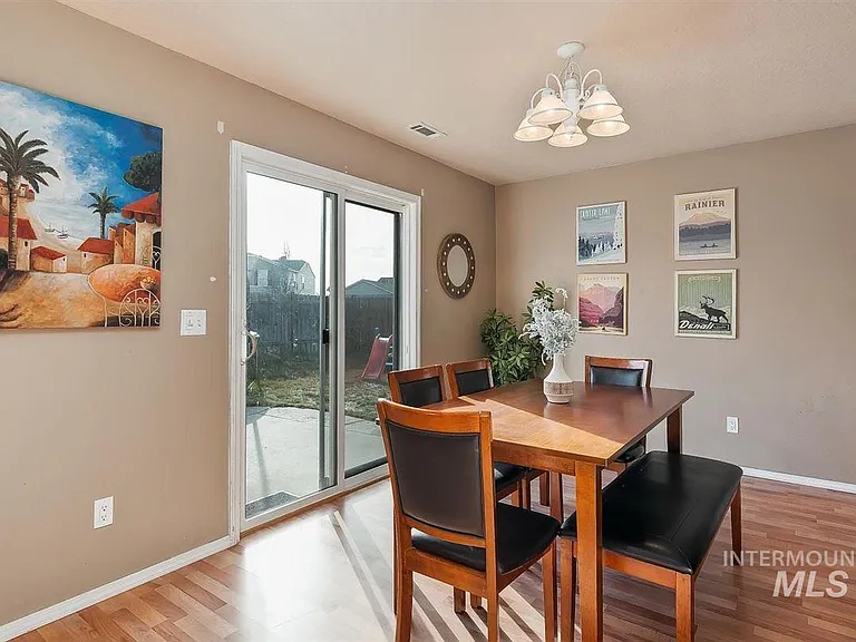 9713 W Shelborne Dr — Photo 19