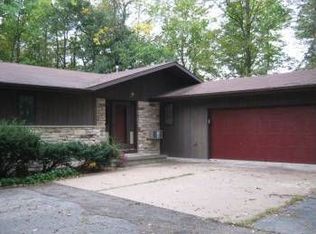 3773 Red Oak Ct, Oshkosh, WI 54902