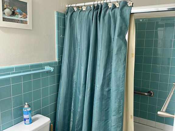 4th image of 5610 SW 93rd Ave #11
