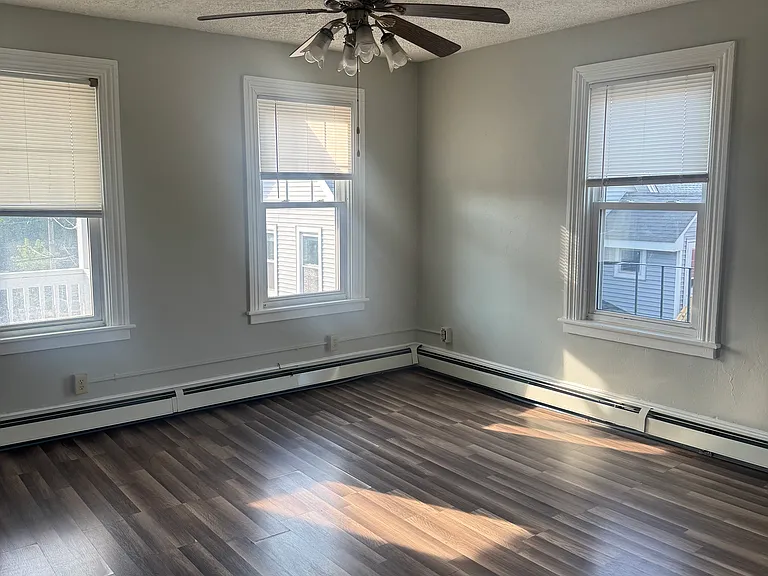 276 Park Ave #2 — Photo 2