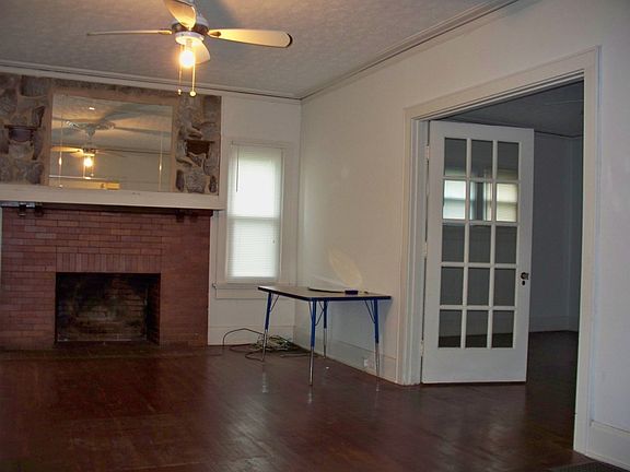 4th image of 1127 Salem Ave