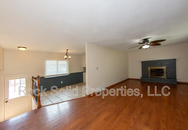 7231 Bomar Dr — Photo 6