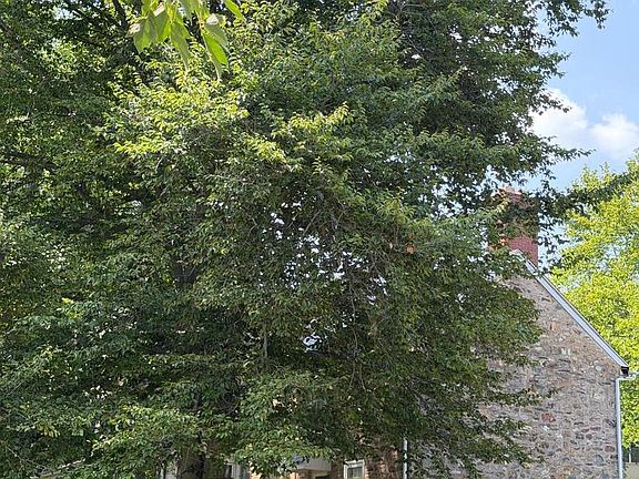 4th image of 1500 Meadow Hunt Ln