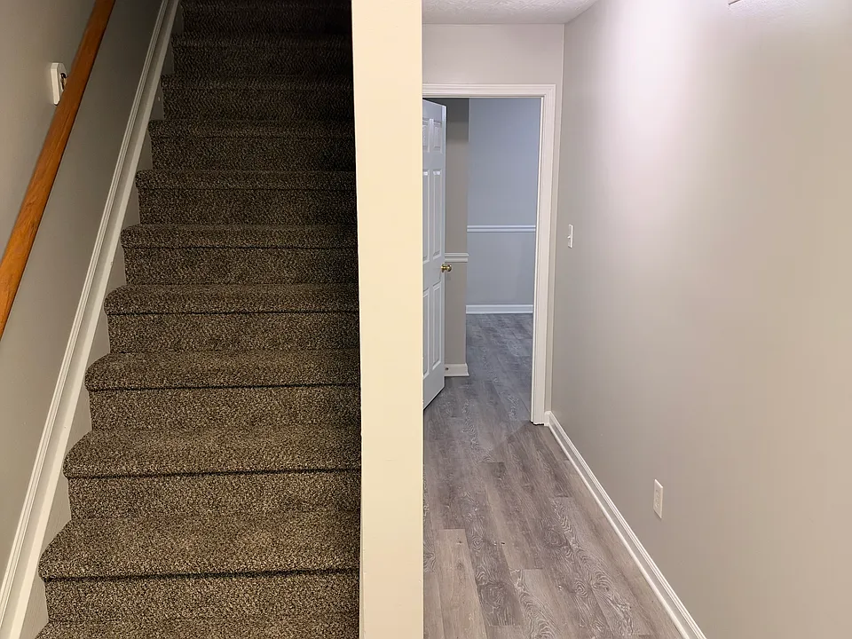707 Ellison Ct