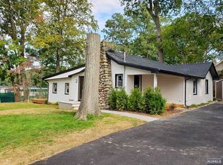 250 Lakeview Ave, Ringwood, NJ 07456