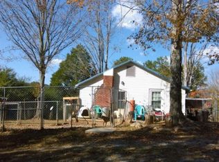 188 N Wooddale Rd, Strawberry Plains, TN 37871