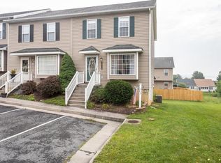 3334 Debbie Ct, Harrisonburg, VA 22801