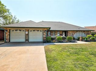 5804 Comanche Ct, Warr Acres, OK 73132