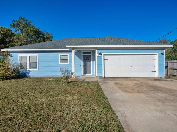 2225 Wind Trace Rd N, Navarre, FL 32566