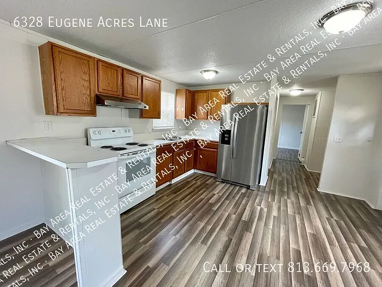 6328 Eugene Acres Ln — Photo 5