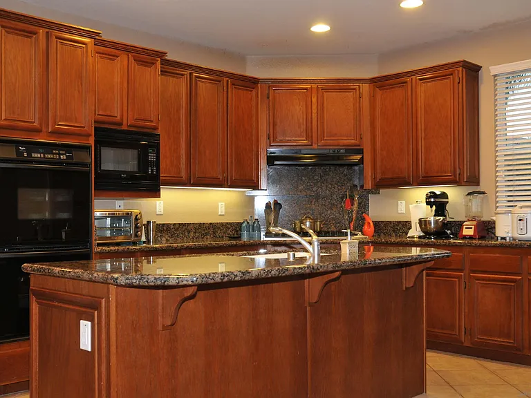 Cafeteria/Kitchen