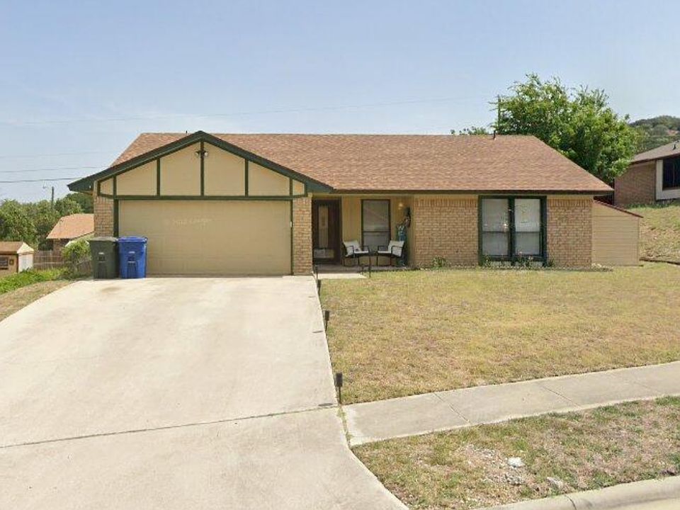 1st image of 2303 Tiffany Dr