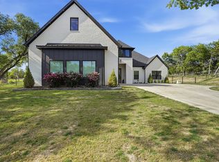 305 Glade Valley Rd, Azle, TX 76020